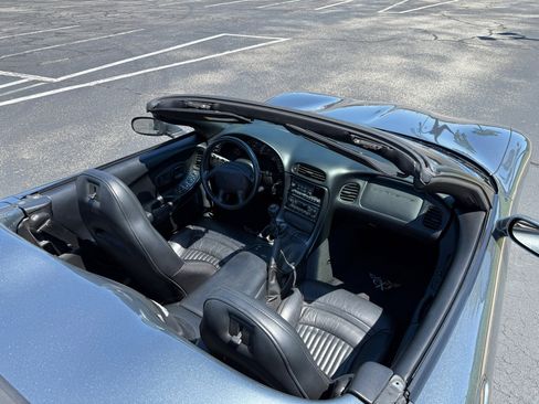 Used 2003 Chevrolet Corvette Convertible w/ Preferred Equipment Group1 image 22