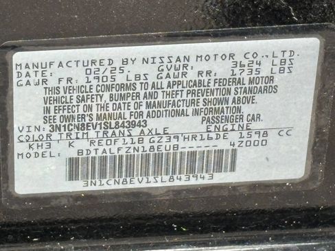 Used 2025 Nissan Versa SV FWD image 21