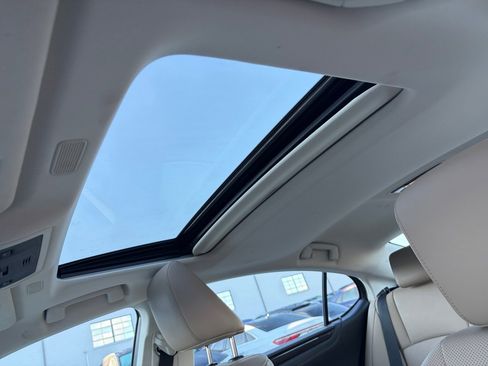 Used 2021 Lexus ES 250 w/ Premium Package image 25