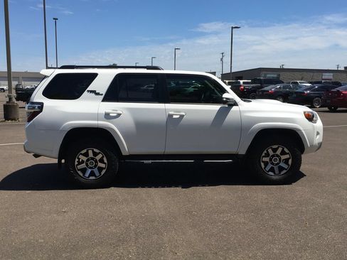 Used 2023 Toyota 4Runner TRD Off-Road Premium w/ Moonroof Package AWD/4WD image 7