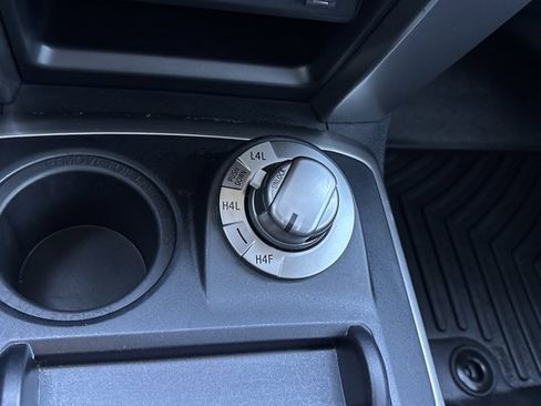 Used 2024 Toyota 4Runner Limited image 41