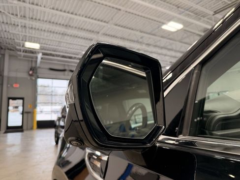 Used 2021 GMC Yukon SLT image 19