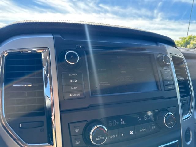 Used 2019 Nissan Titan PRO-4X AWD/4WD image 15