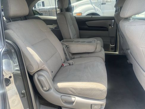 Used 2014 Honda Odyssey EX image 15