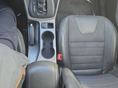 Used 2014 Ford Escape SE w/ SE Chrome Package AWD/4WD image 17