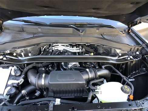 Used 2025 Ford Explorer ST image 28