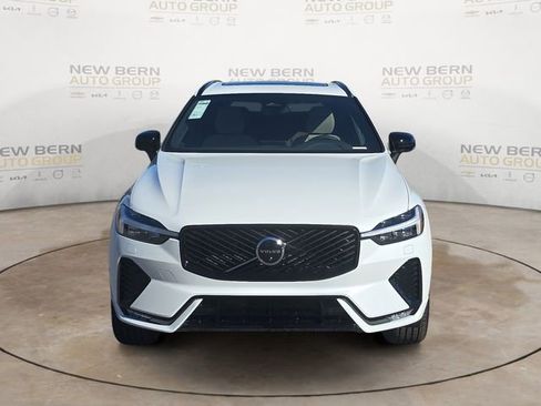 New 2026 Volvo XC60 B5 Plus w/ Protection Package Premier AWD/4WD image 8