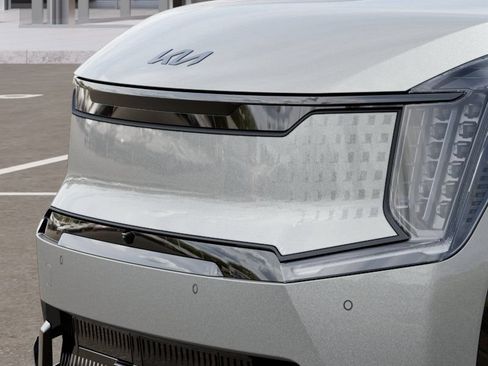 New 2026 Kia EV9 Land w/ Nightfall Edition Package AWD/4WD image 12