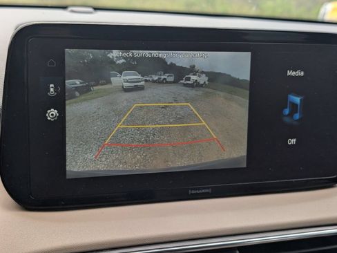 Used 2023 Hyundai Santa Fe SEL w/ Winter Weather Package FWD image 16