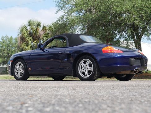 Used 2002 Porsche Boxster RWD image 19