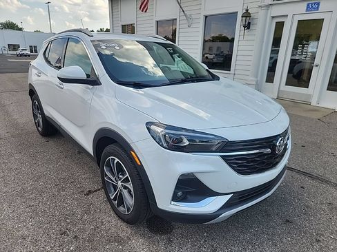 Certified 2020 Buick Encore GX Essence FWD image 5