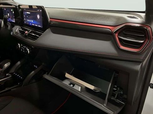 Used 2025 Chevrolet TrailBlazer RS w/ Convenience Package image 76