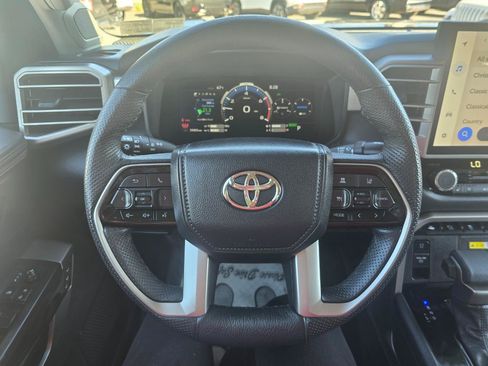 Used 2023 Toyota Tundra Limited AWD/4WD image 7