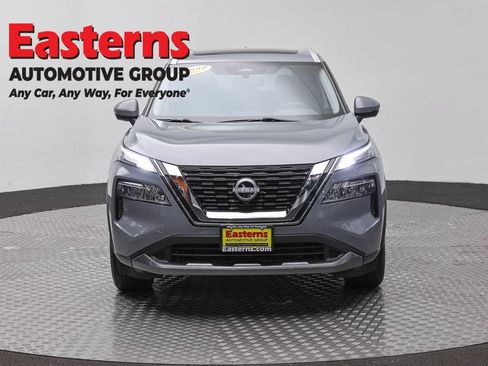 Used 2023 Nissan Rogue SL AWD/4WD image 2