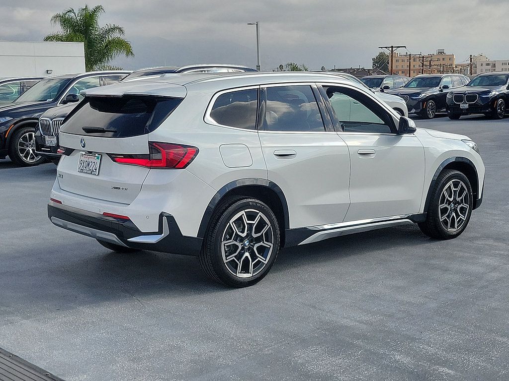 Used 2026 BMW X1 xDrive28i w/ Convenience Package AWD/4WD image 3