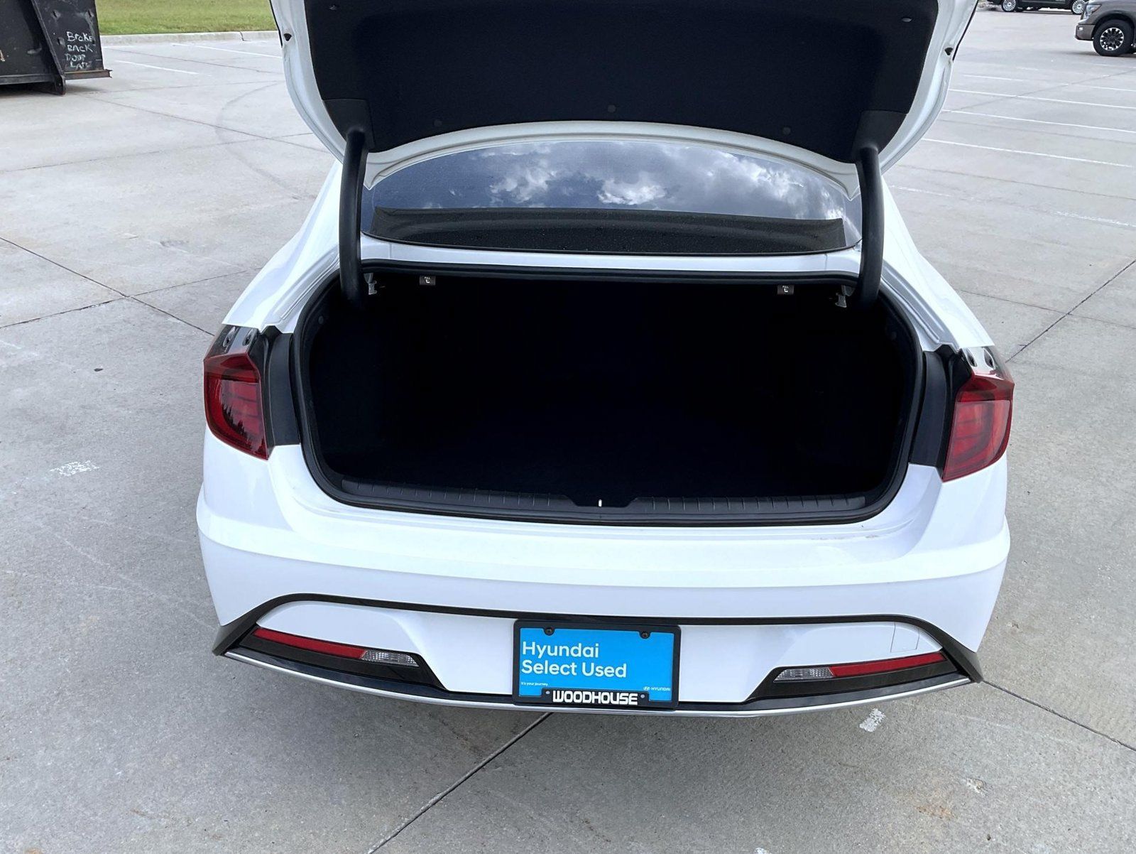 Used 2023 Hyundai Sonata SEL FWD image 9