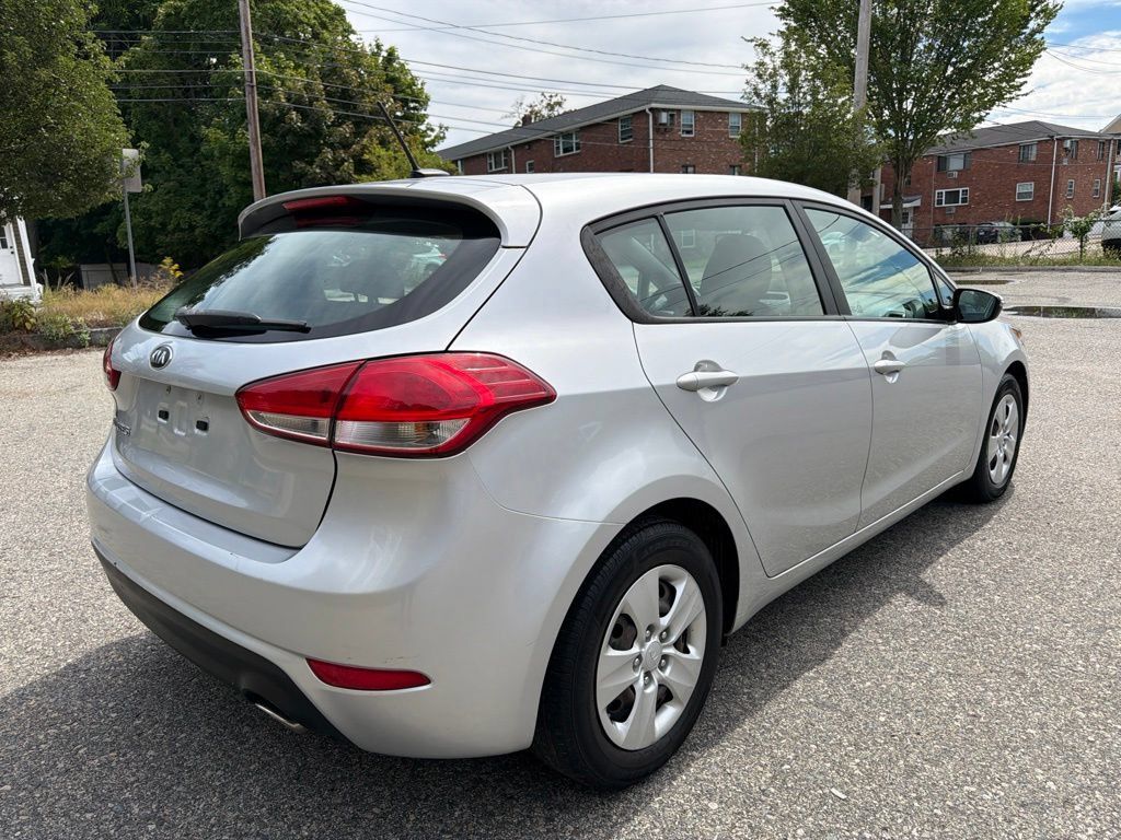 Used 2017 Kia Forte LX FWD image 6