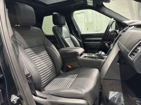 Used 2023 Land Rover Discovery S R-Dynamic image 37