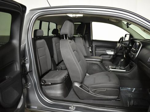 Used 2022 Chevrolet Colorado LT w/ LT Convenience Package image 31