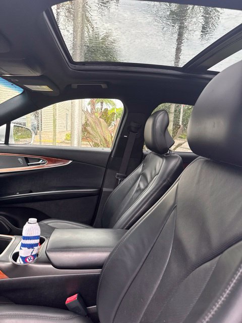 Used 2017 Lincoln MKX Reserve FWD image 12