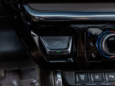 Used 2025 GMC Sierra 2500 Denali w/ Denali Reserve Package image 23