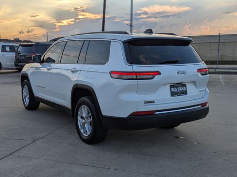 Used 2025 Jeep Grand Cherokee L Laredo image 6