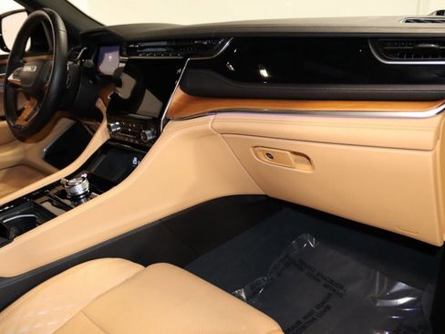 Used 2023 Jeep Grand Cherokee Summit image 75