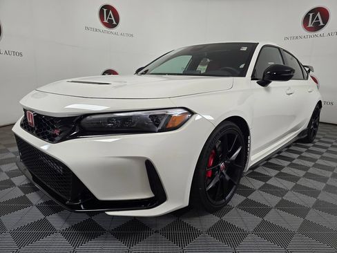 Used 2026 Honda Civic Type R image 7