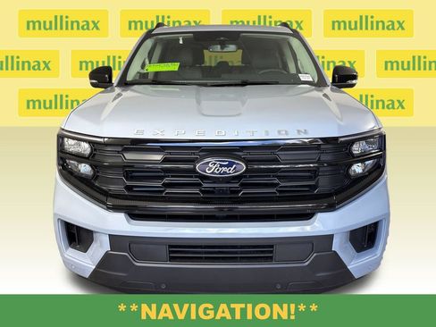 New 2026 Ford Expedition Max Active RWD image 15
