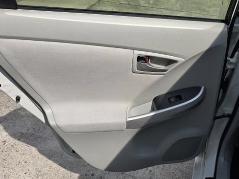 Used 2012 Toyota Prius Three FWD image 30