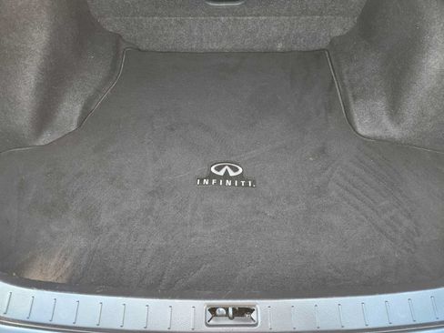 Used 2015 INFINITI Q40 w/ Moonroof Package RWD image 32