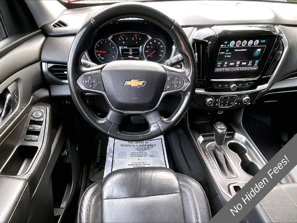 Used 2019 Chevrolet Traverse LT w/ LT Premium Package AWD/4WD image 5