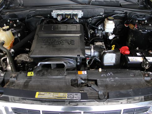 Used 2010 Ford Escape XLT FWD image 31