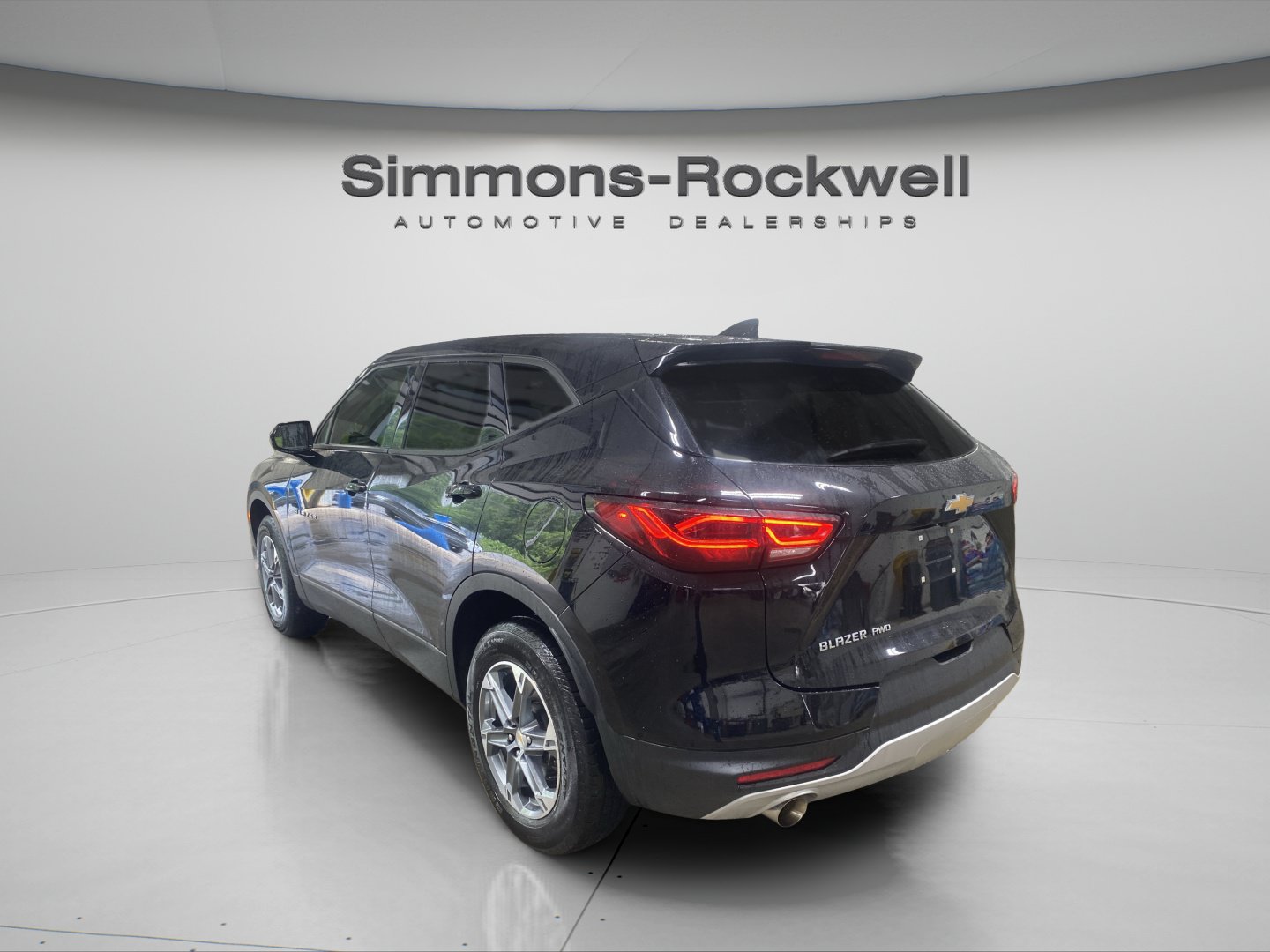 Used 2025 Chevrolet Blazer LT AWD/4WD image 3