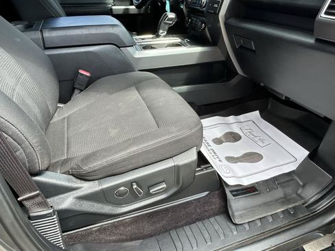 Used 2015 Ford F150 XLT w/ Equipment Group 302A Luxury AWD/4WD image 12