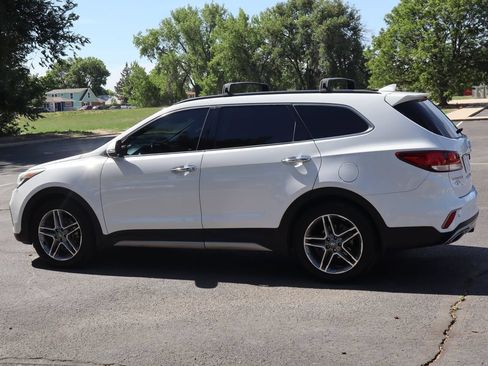 Used 2017 Hyundai Santa Fe Limited AWD/4WD image 8