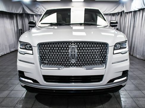 Used 2022 Lincoln Navigator L Reserve image 2