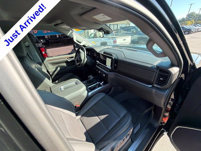 Used 2022 GMC Sierra 1500 SLT w/ SLT Convenience Package AWD/4WD image 26