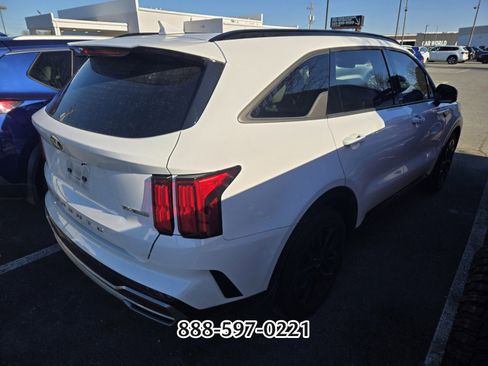 Used 2021 Kia Sorento SX image 6
