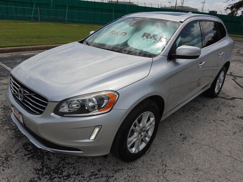 Used 2015 Volvo XC60 T5 AWD/4WD image 3