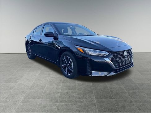 Used 2025 Nissan Sentra SV w/ All-Weather Package image 8