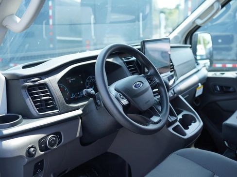 Used 2025 Ford Transit 350 XLT RWD image 25