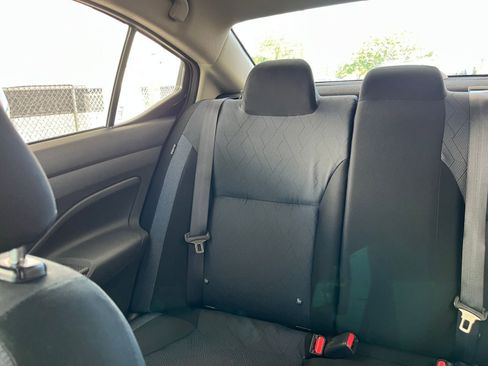 Used 2025 Nissan Versa SV image 39