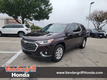 Used 2021 Chevrolet Traverse LT