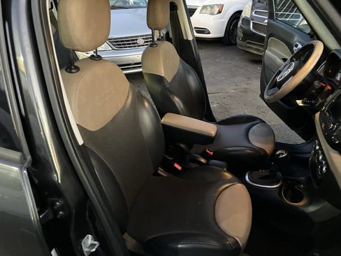 Used 2014 FIAT 500L Lounge image 25