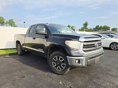 Used 2015 Toyota Tundra SR5 w/ TRD Off Road Package AWD/4WD image 3