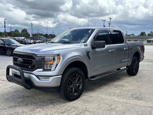 Used 2022 Ford F150 XLT w/ Equipment Group 302A High AWD/4WD image 3