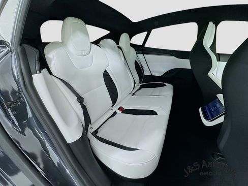 Used 2026 Tesla Model S Plaid image 33