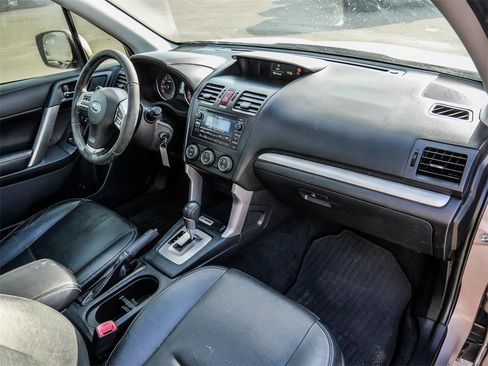 Used 2015 Subaru Forester 2.5i Limited image 18