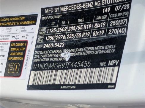 Certified 2026 Mercedes-Benz GLC 300 image 24